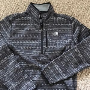 Men’s Northface winter sweater